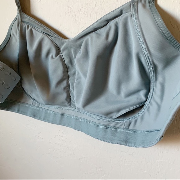 Lululemon Blue Cast Ta Ta Tamer III Sports Bra - Picture 10 of 15
